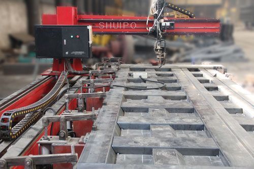 水泊焊割--數(shù)控廂板自動(dòng)焊接機(jī) 水泊焊割--數(shù)控廂板自動(dòng)焊接機(jī)